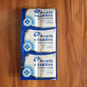 SAMPO HEAD & SOULDERS CLEAN & BALANCED